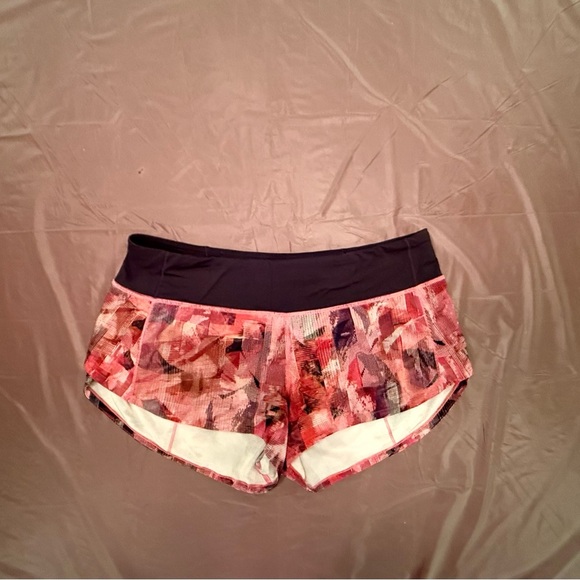Lululemon Speed Up Low Rise Shorts 2.5” Inseam Pink/Black Size 6/Small MSRP $68 - Picture 3 of 13